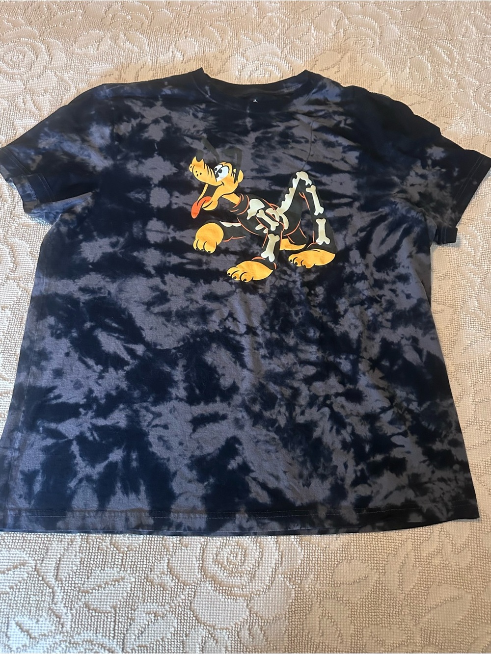 Disney Parks Howl-O-ween Pluto Skeleton Glow-in-the-dark Tie Dye T Unisex XXL - Picture 3 of 9